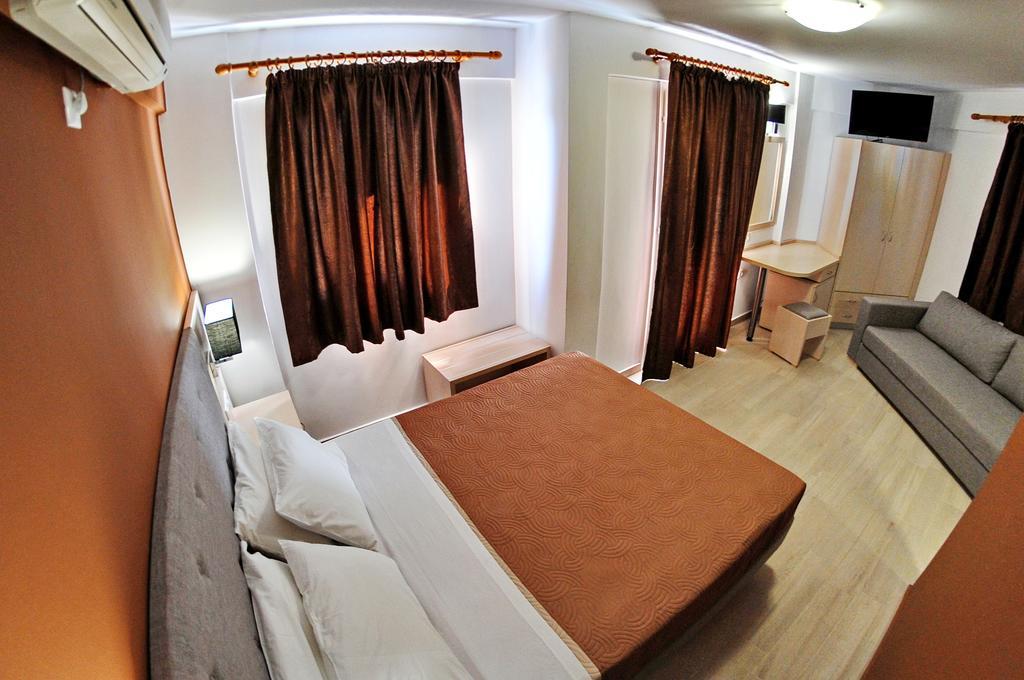 Hotel Vliho Bay Boutique Yénion